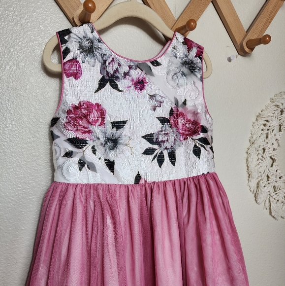 Pippa & Julie Floral A Line Dress Girls 6 White Pink Hi Low Pleated Sleeveless - Picture 2 of 9